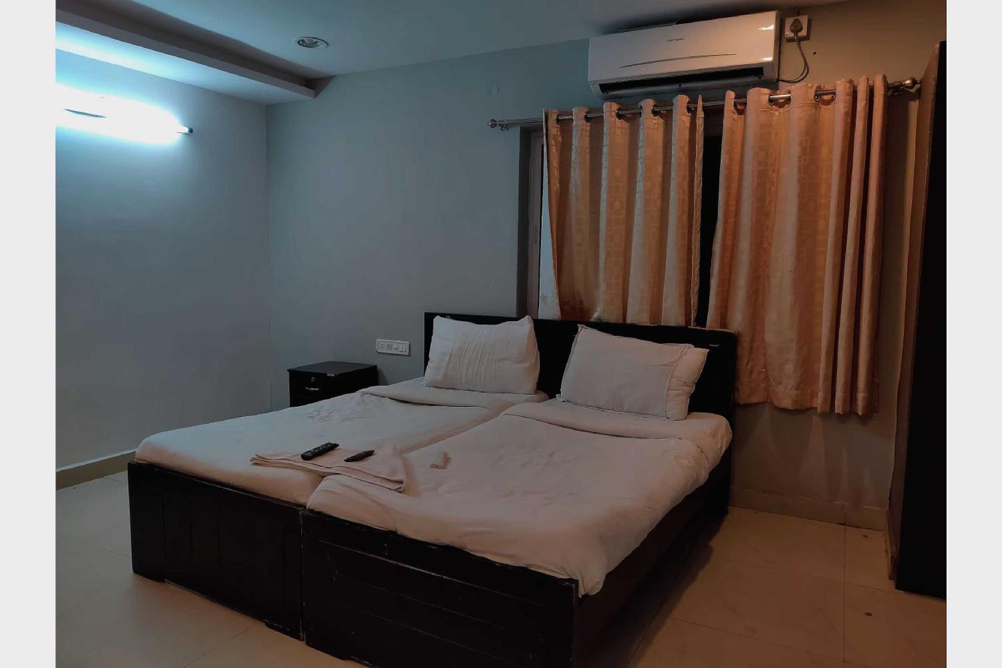 Hotel O White Solitaire Ludhiana Dış mekan fotoğraf