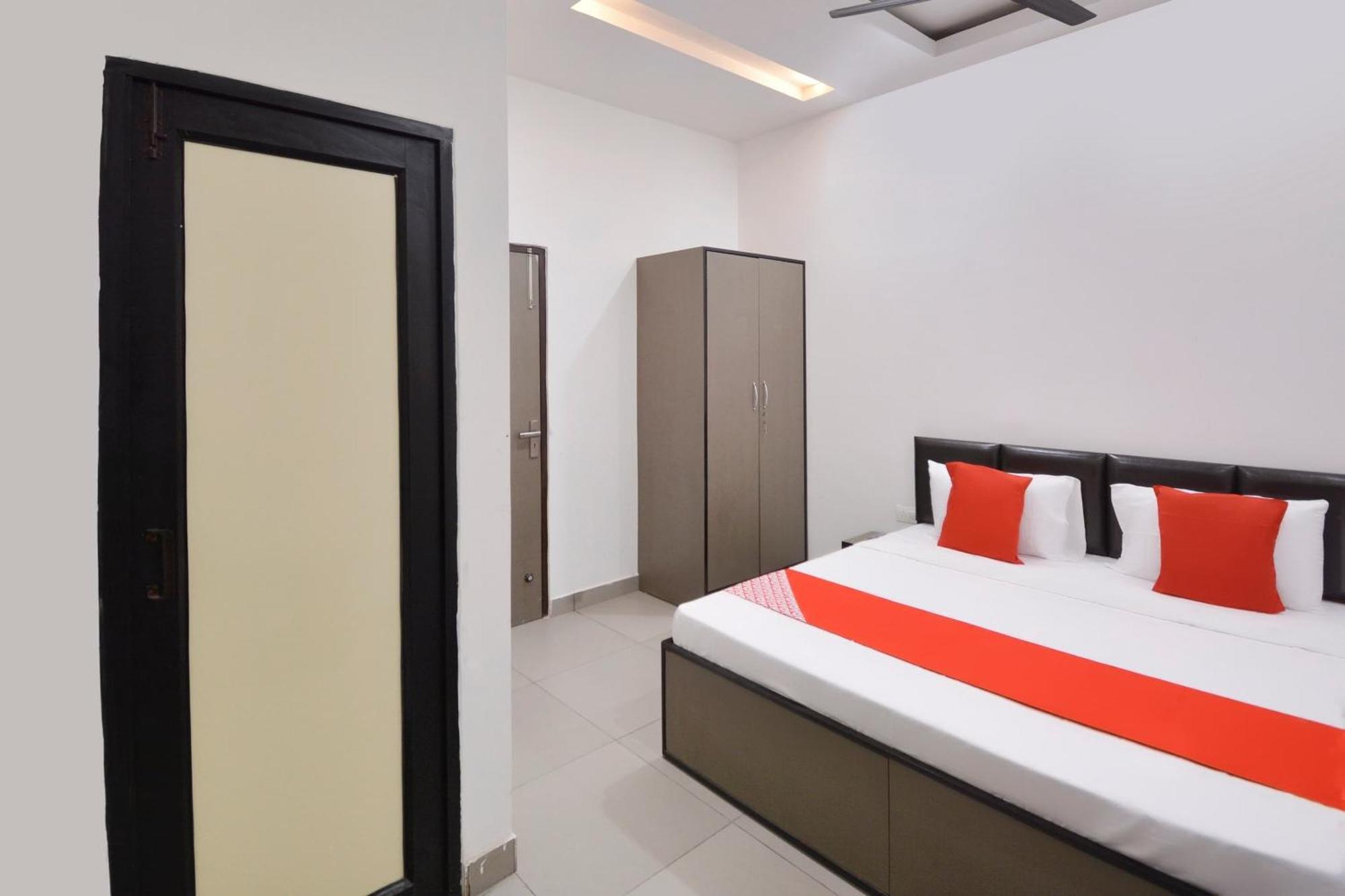 Hotel O White Solitaire Ludhiana Dış mekan fotoğraf