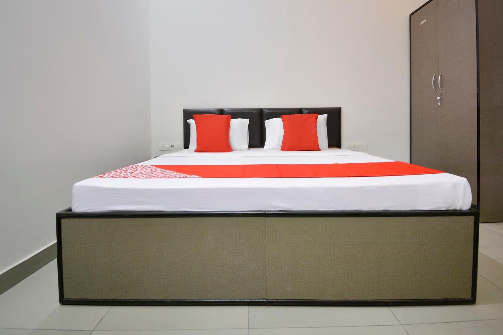 Hotel O White Solitaire Ludhiana Dış mekan fotoğraf
